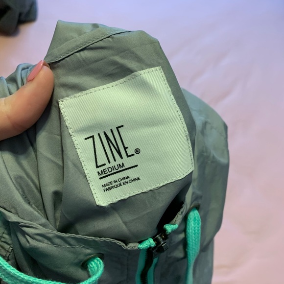 NWT Zine Jacket - Picture 2 of 3